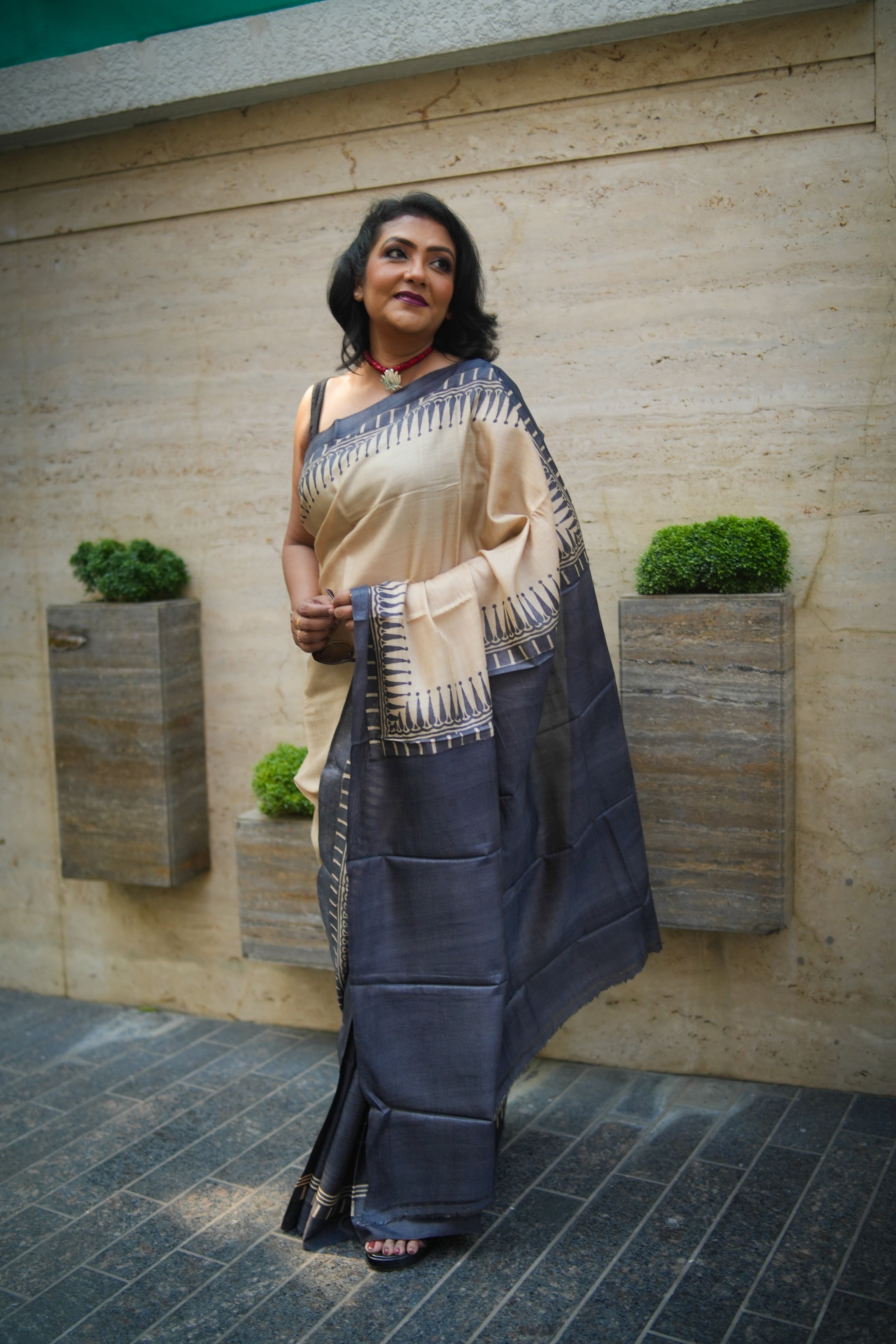 SAREE TUSSER HALF N HALF LALIE