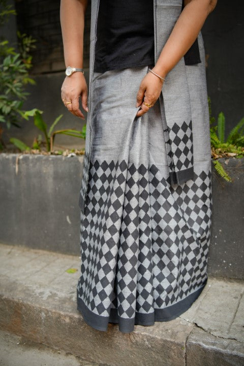 SARONG ASH LALIE