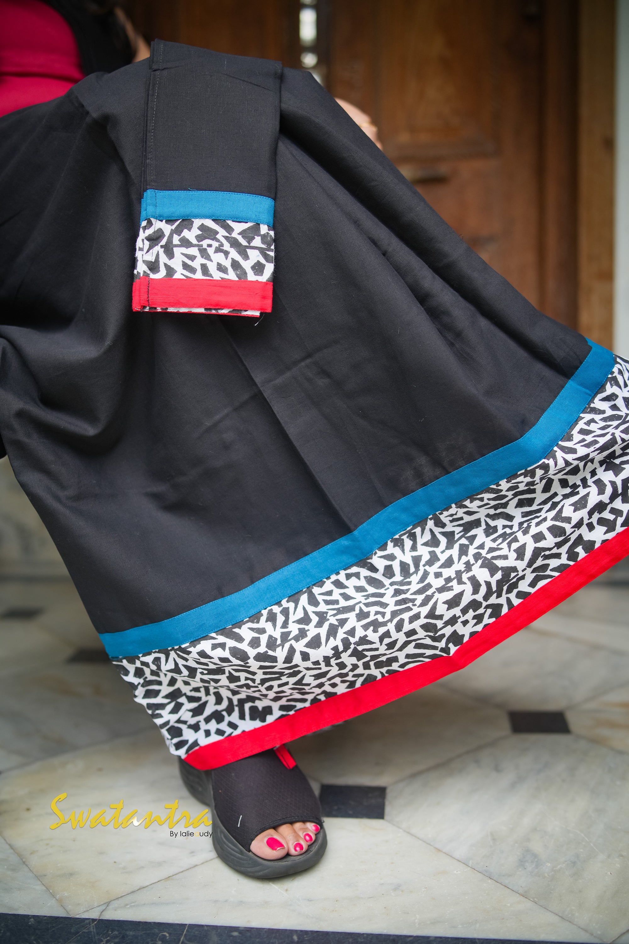 ANJAN LALIE KURTA-SARONG