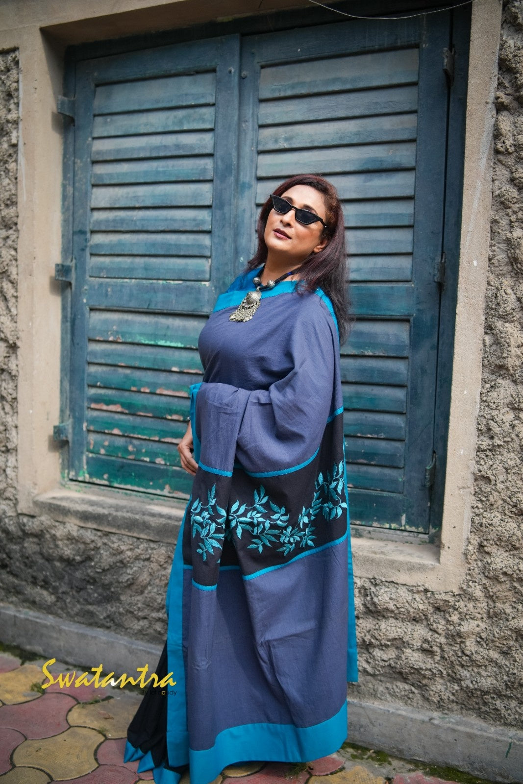 SAREE KORA COTTON ASH BLACK EMB AUDY