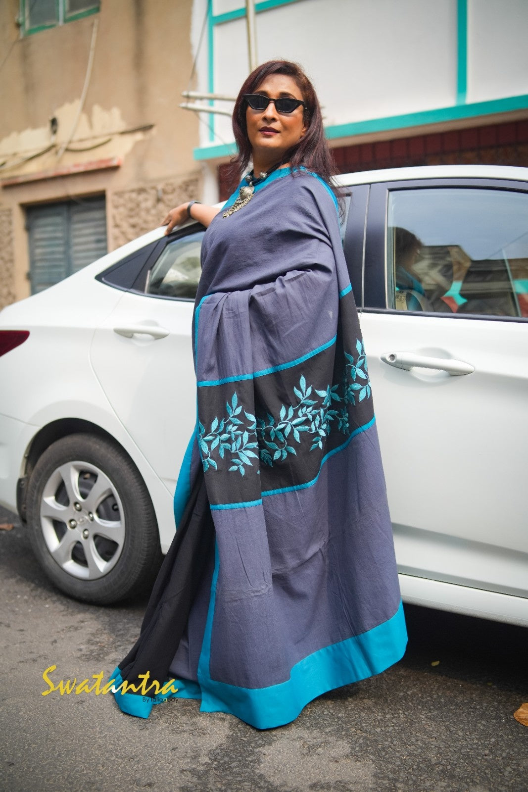 SAREE KORA COTTON ASH BLACK EMB AUDY