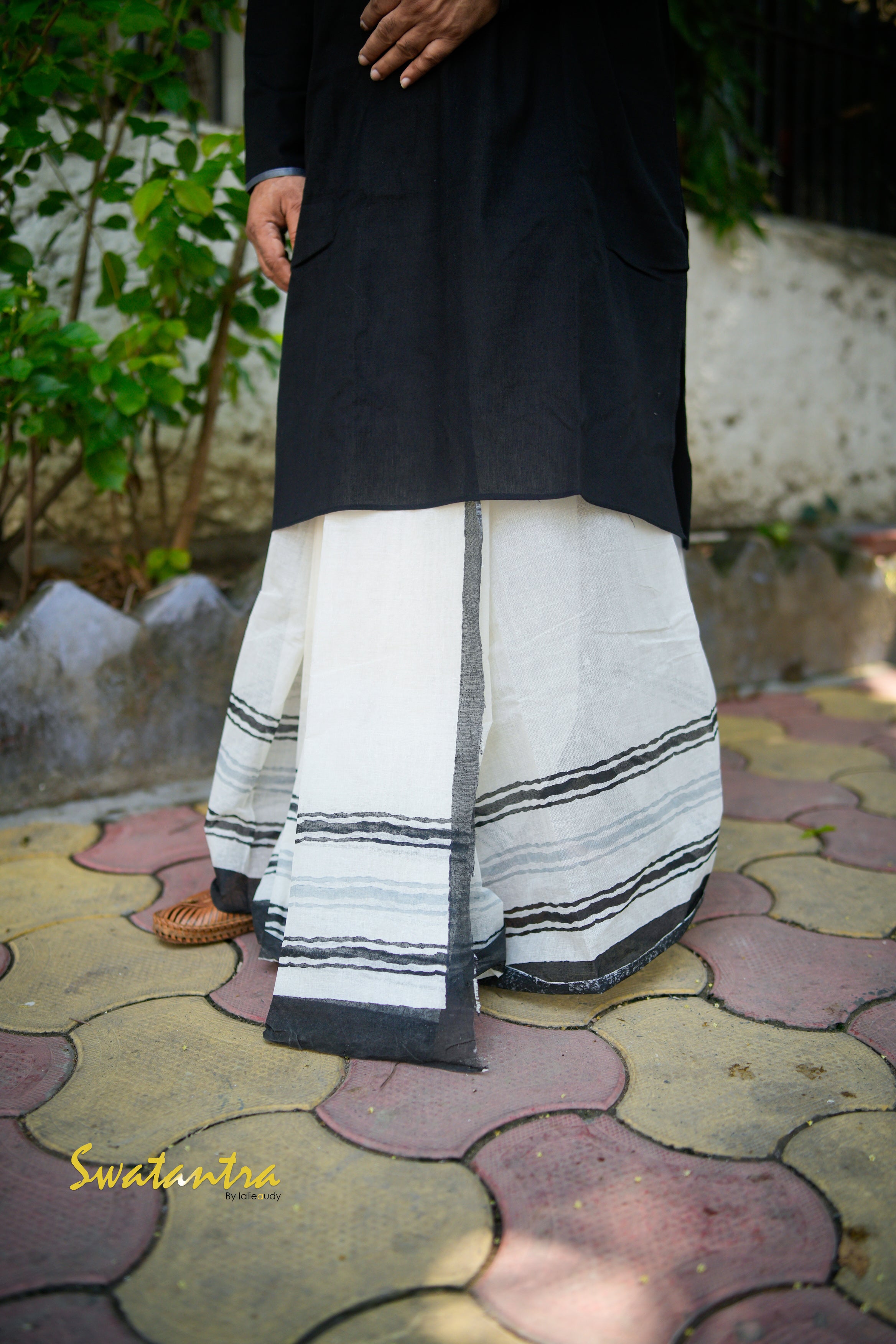 PEACH BLACK SSR-AUDY-DRDEB - DHOTI(OFFWHITE WITH ASH & BLACK STRIPPED PRINT)