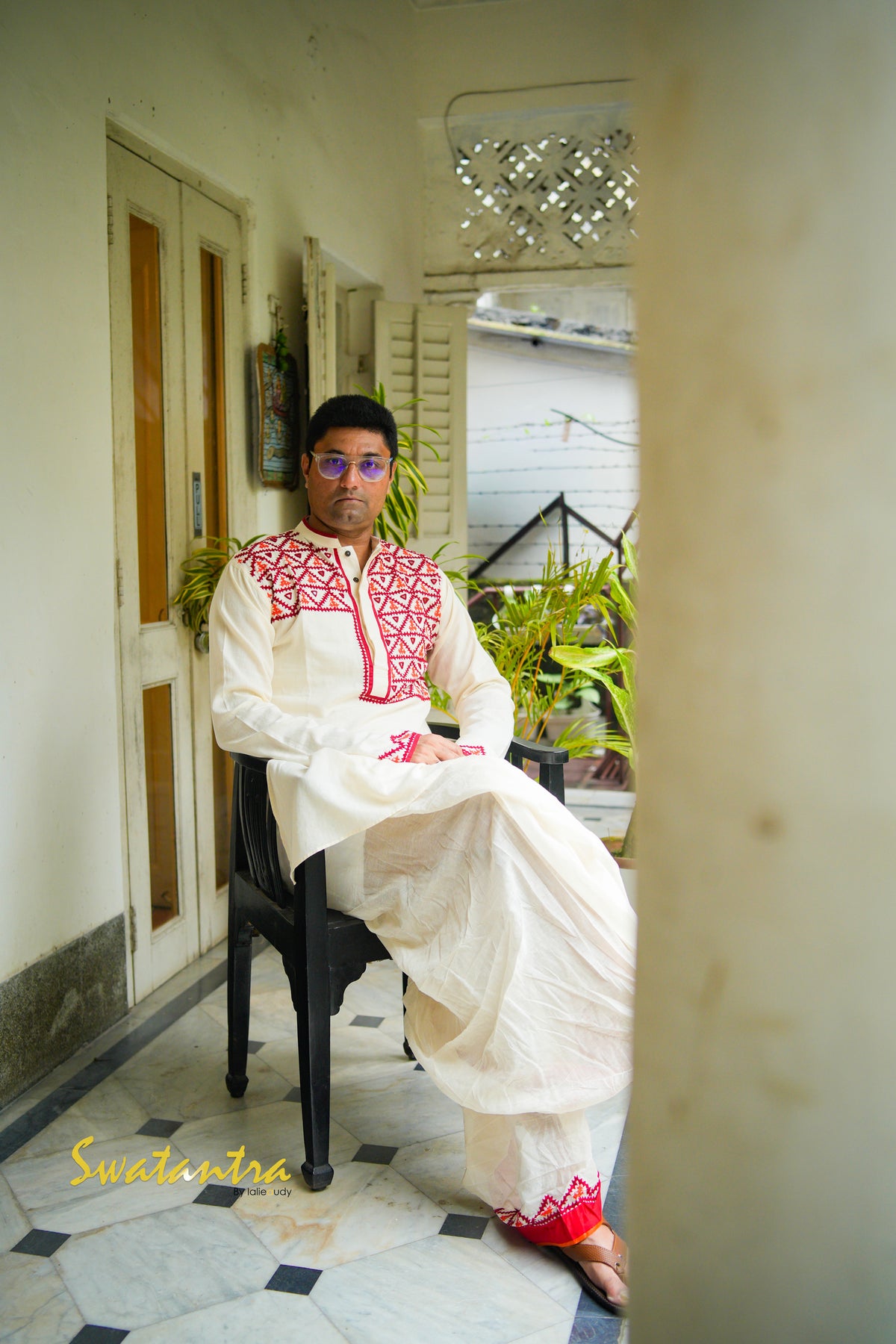 GK OFFWHITE RED GUJRATI RANADEB DHOTI