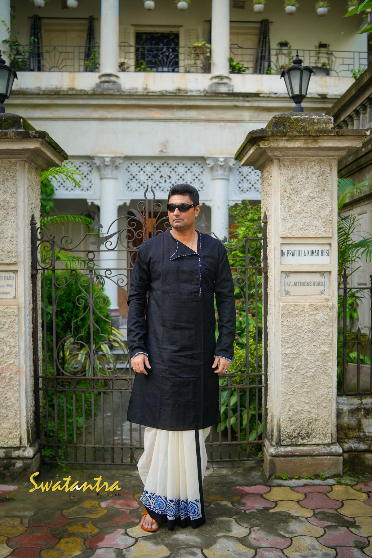 GK BLACK APPLIQUE RONODEB KURTA