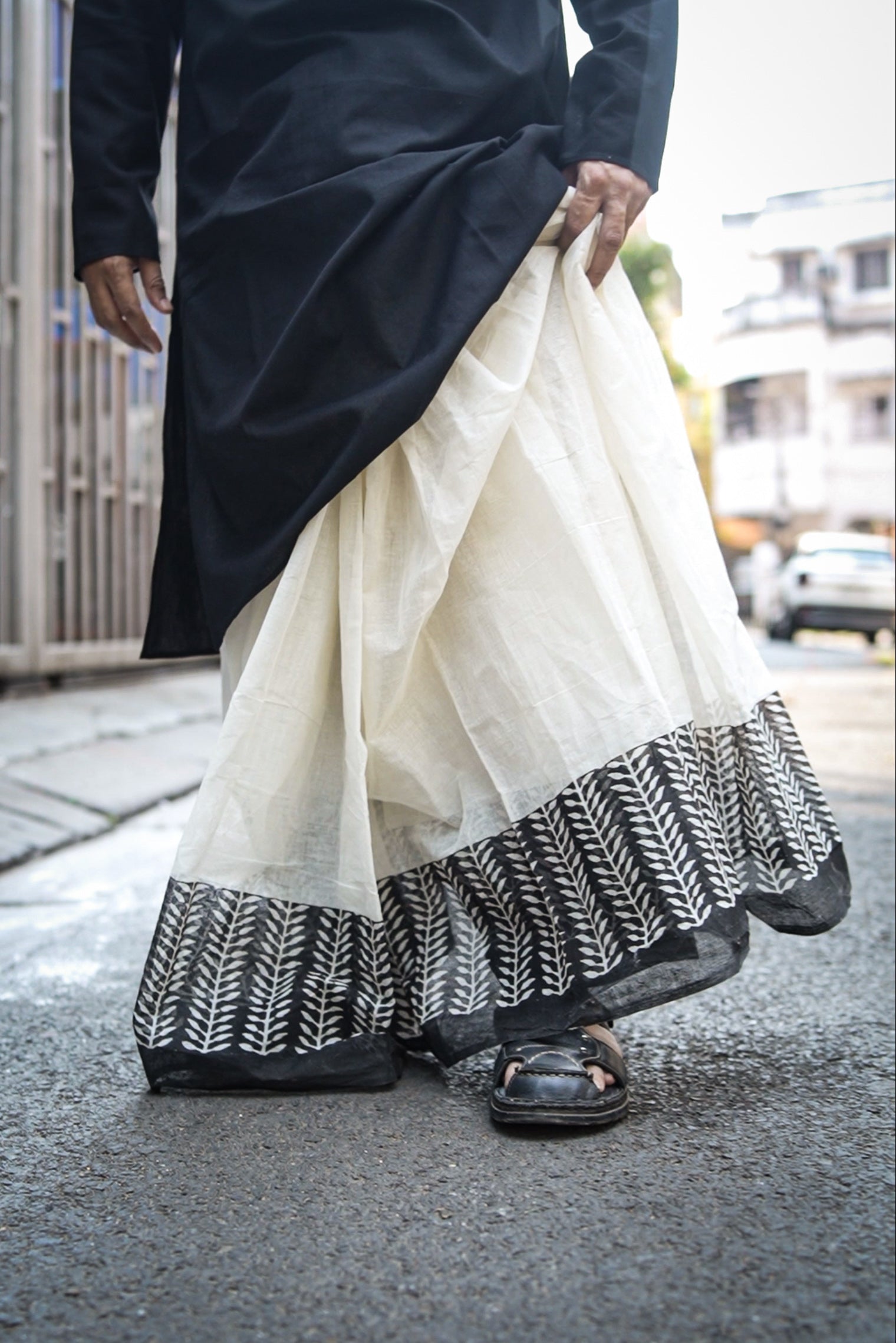 BLACK KURTA PRINT AND EMB SSR