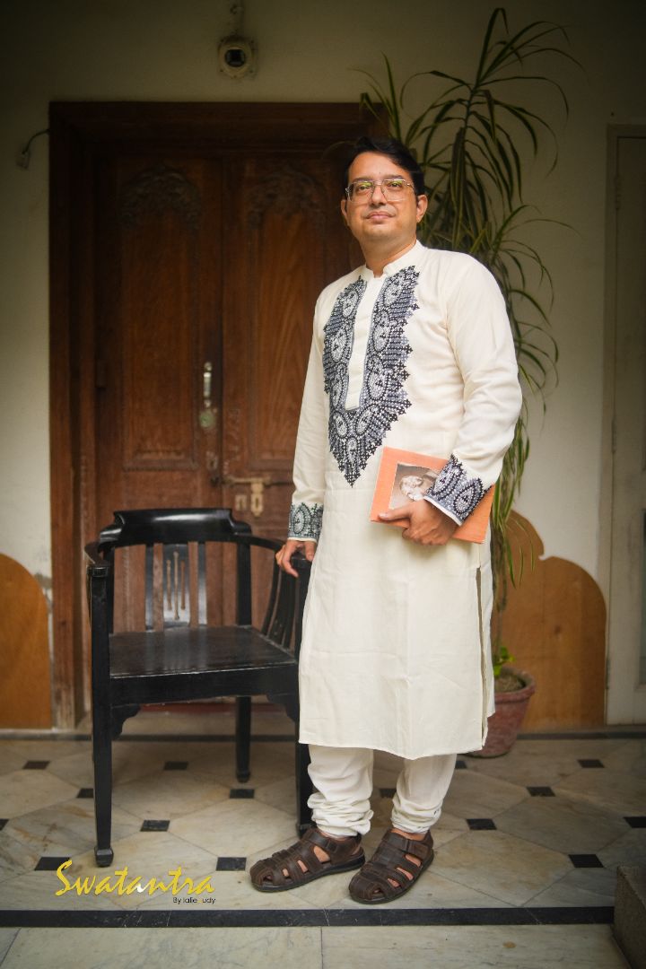 GK OFFWHITE GUJRATI SSR