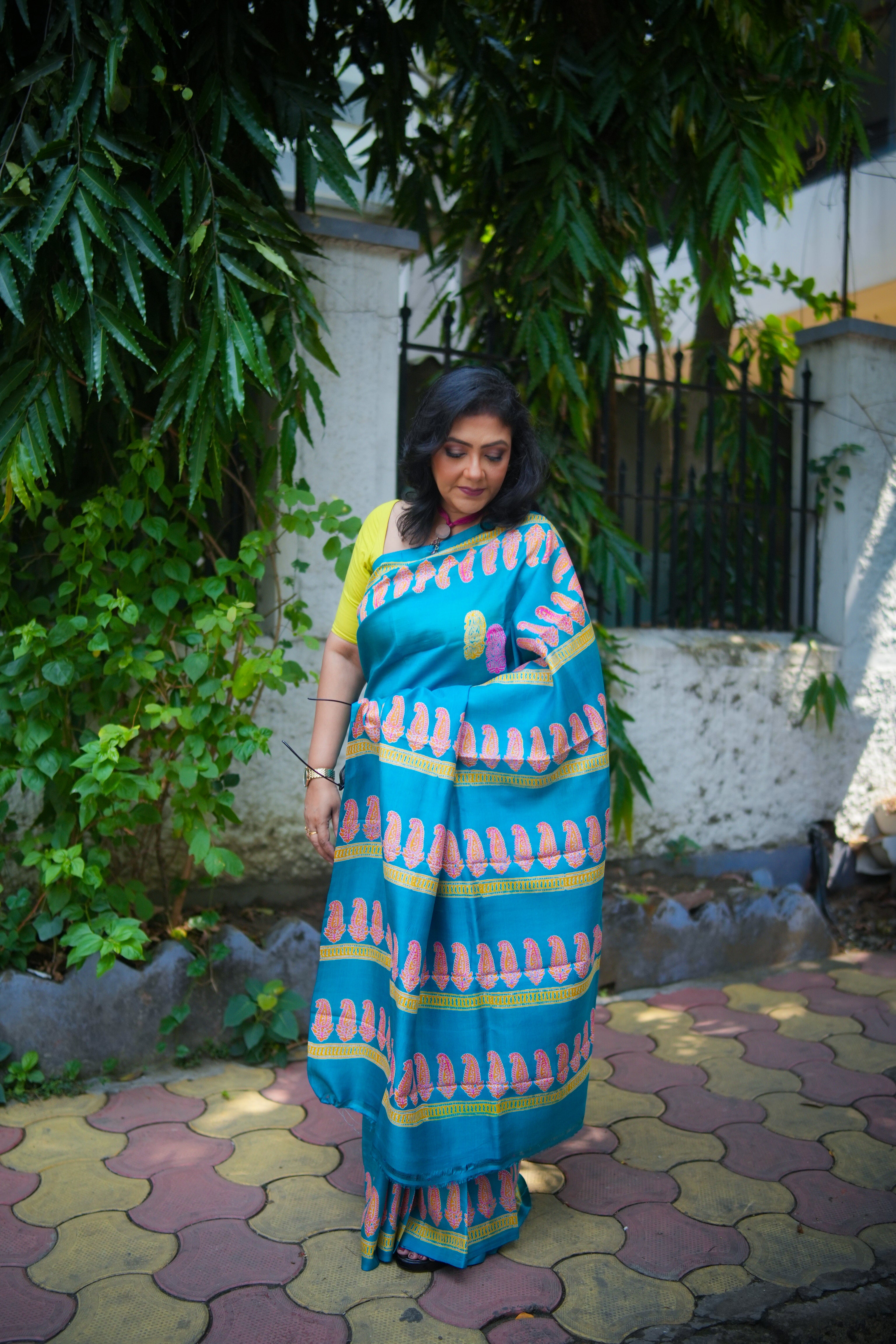 SAREE SILK T.BLUE DISCHARGE PRNT LALIE