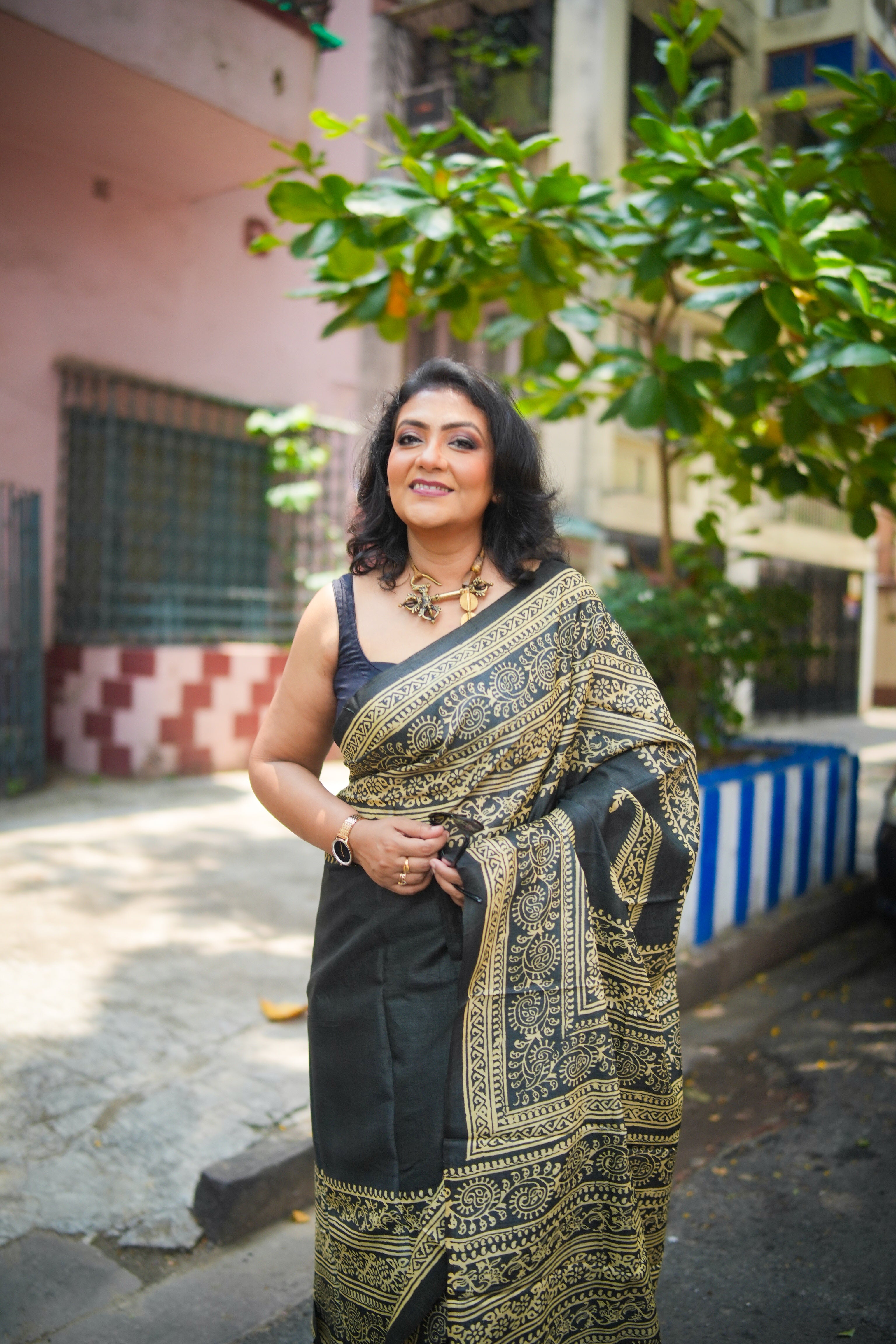 SAREE TUSSER BLACK DISCHARGE LALIE