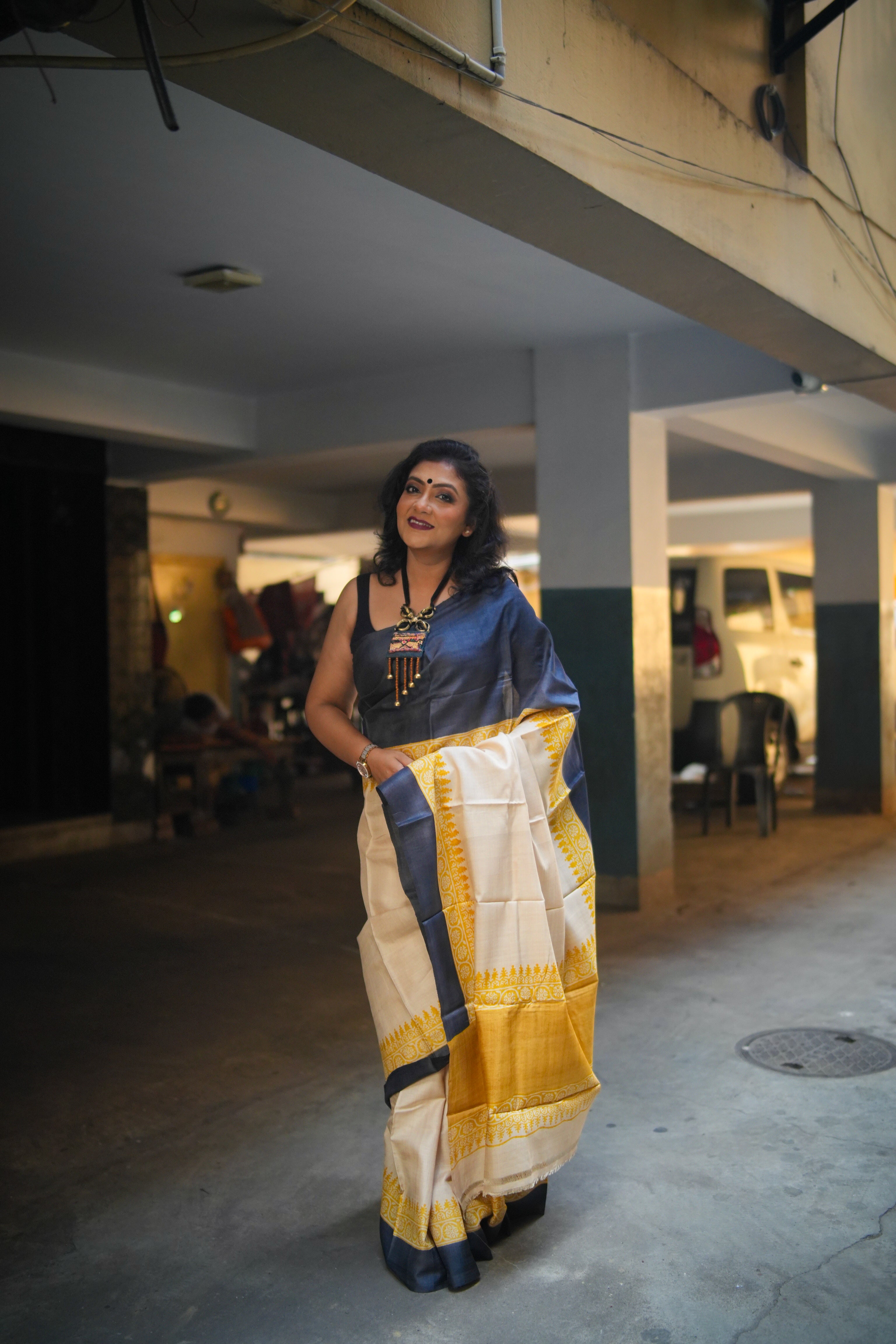 SAREE TUSSER BLACK AND MUSTARD LALIE