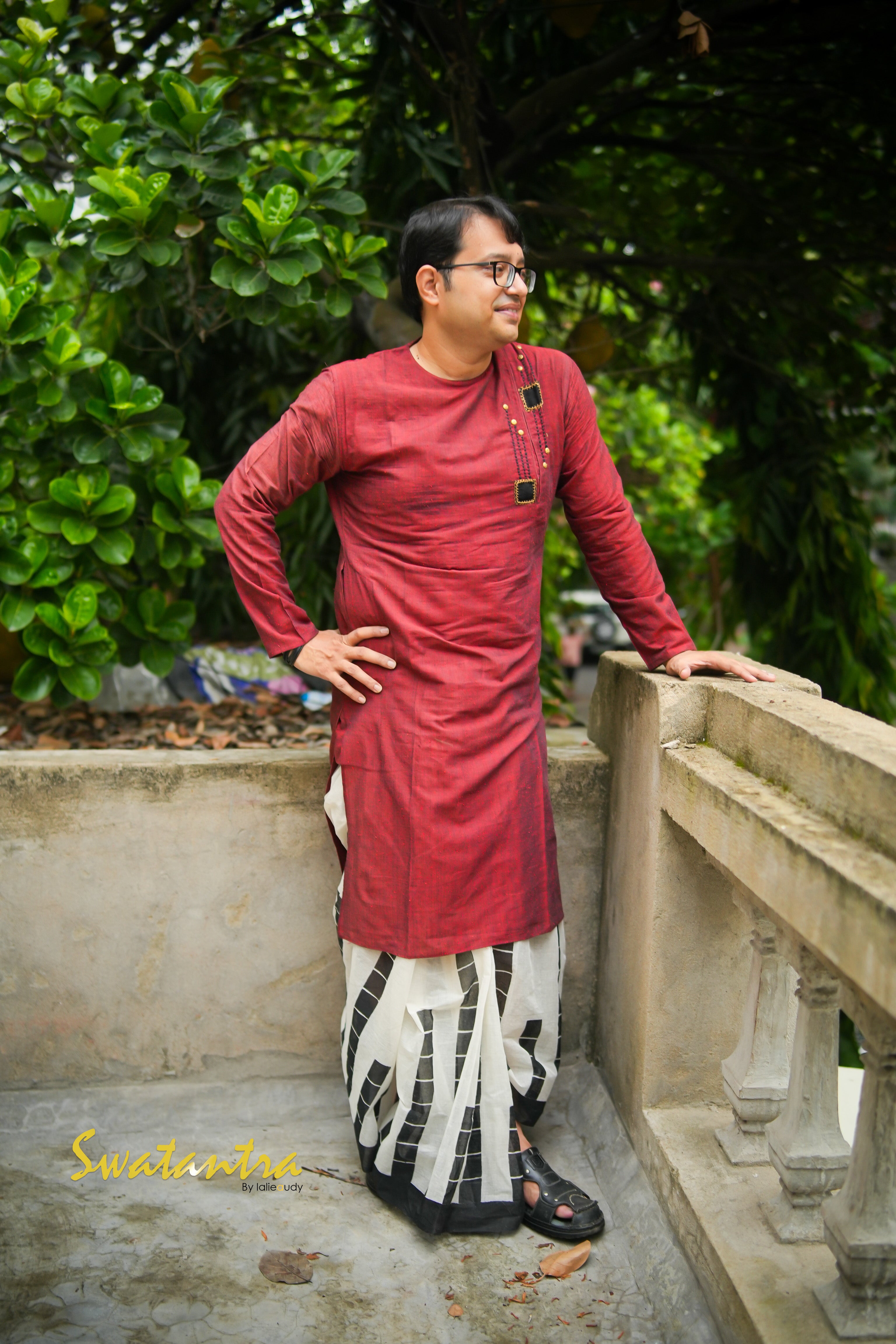 LALIE SAIKAT MAROON APPLIQUE AND EMB KURTA