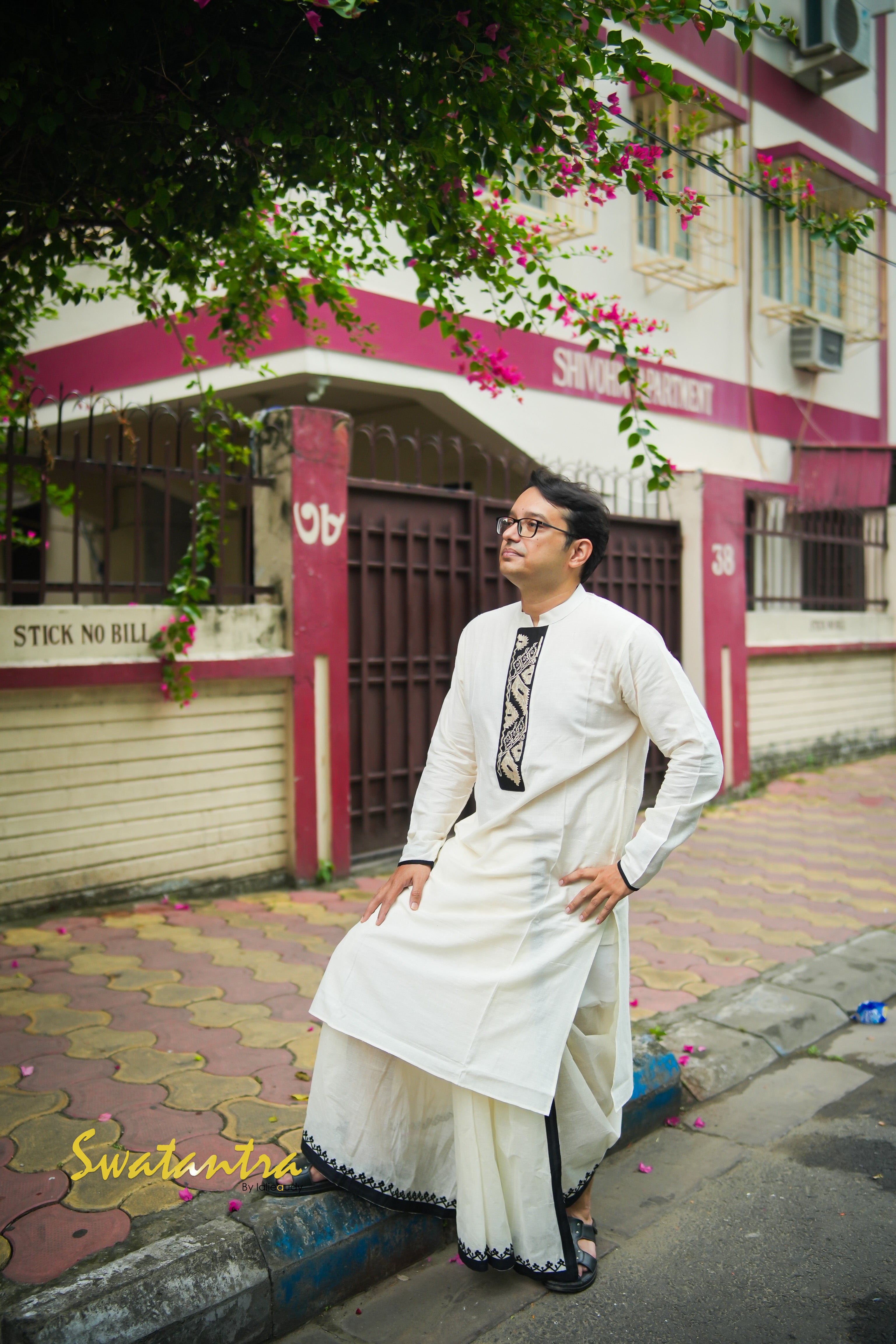 LALIE SAIKAT OFFWHITE JAMDANI KURTA