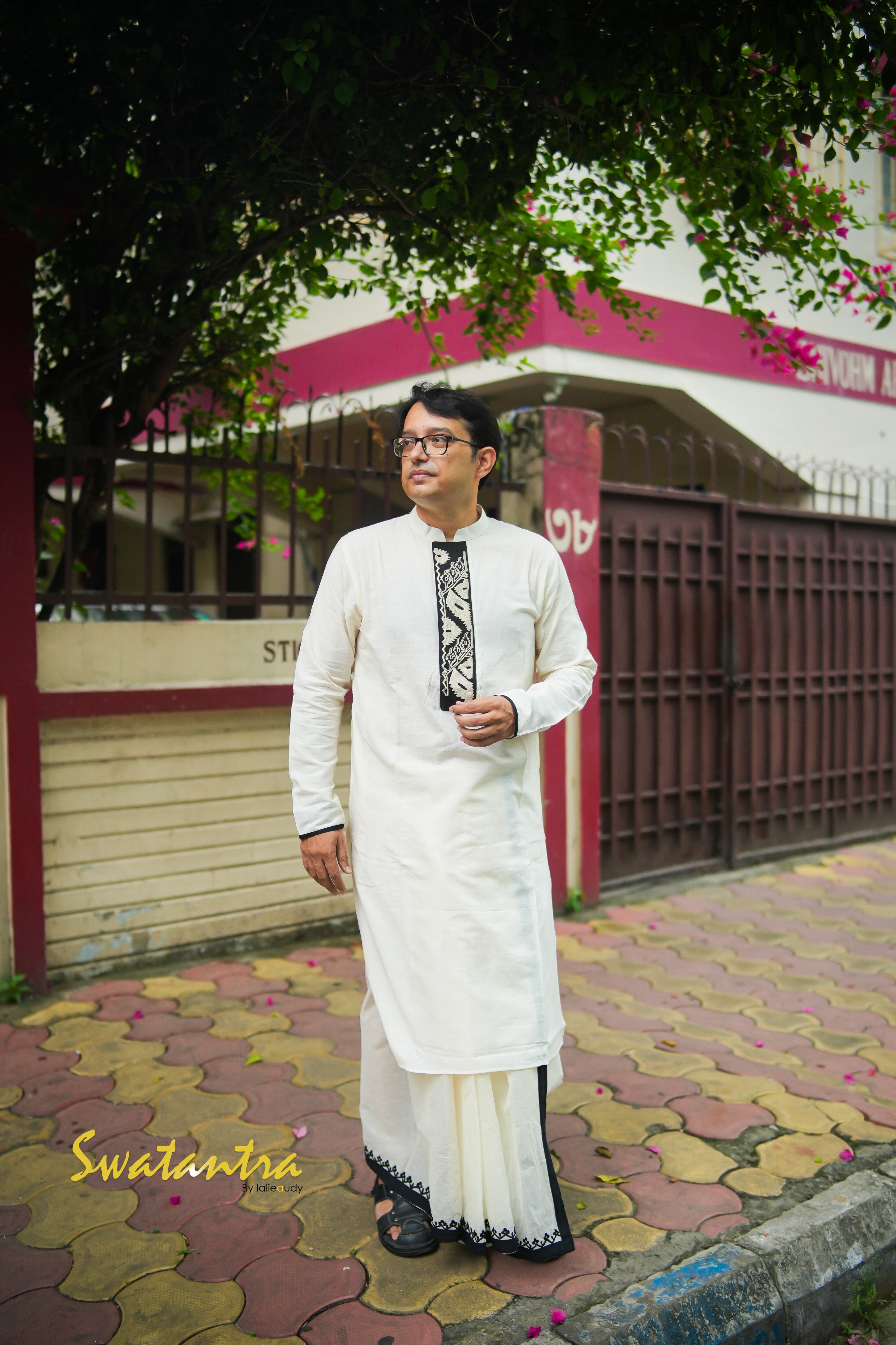 LALIE SAIKAT OFFWHITE JAMDANI DHOTI