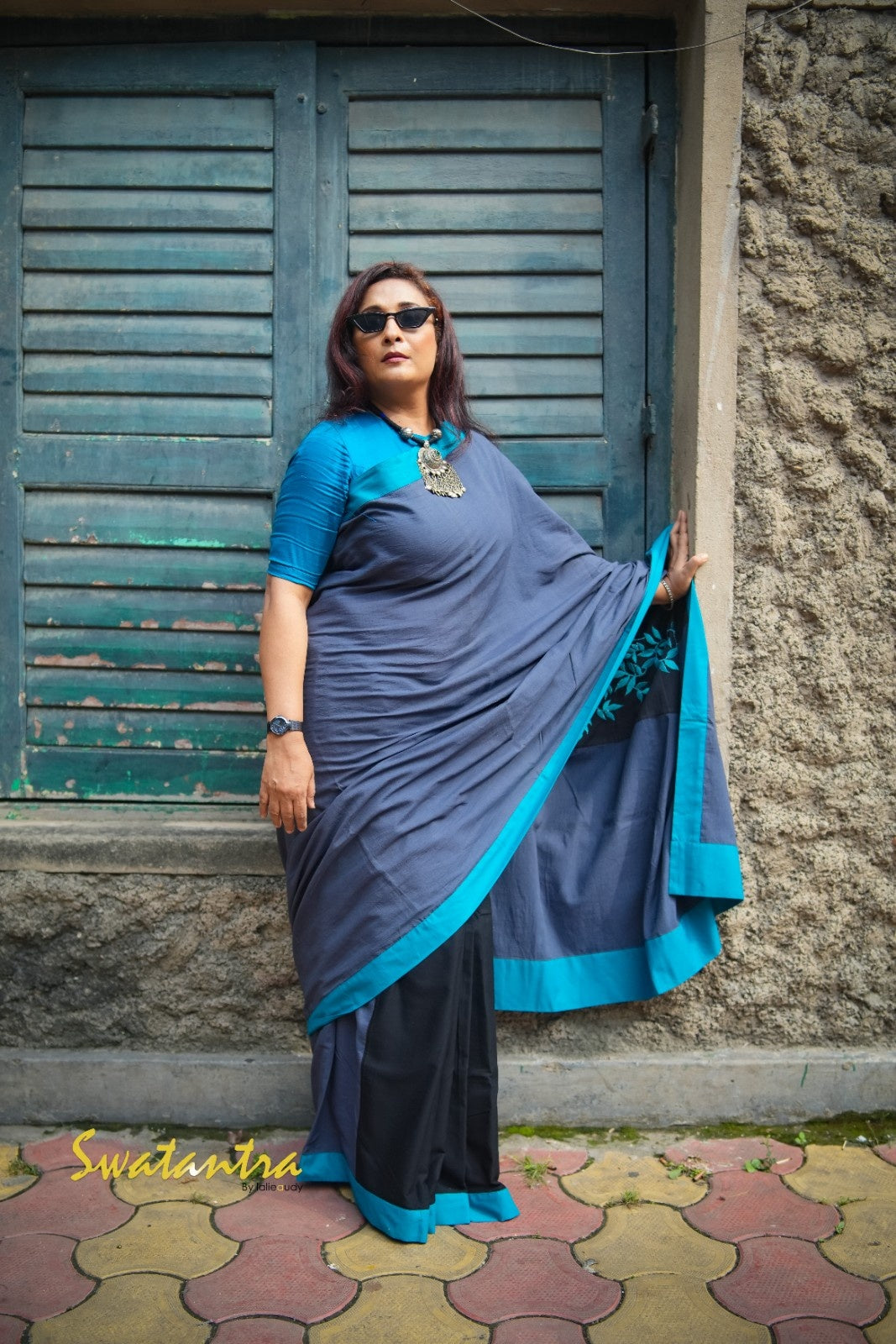 SAREE KORA COTTON ASH BLACK EMB AUDY