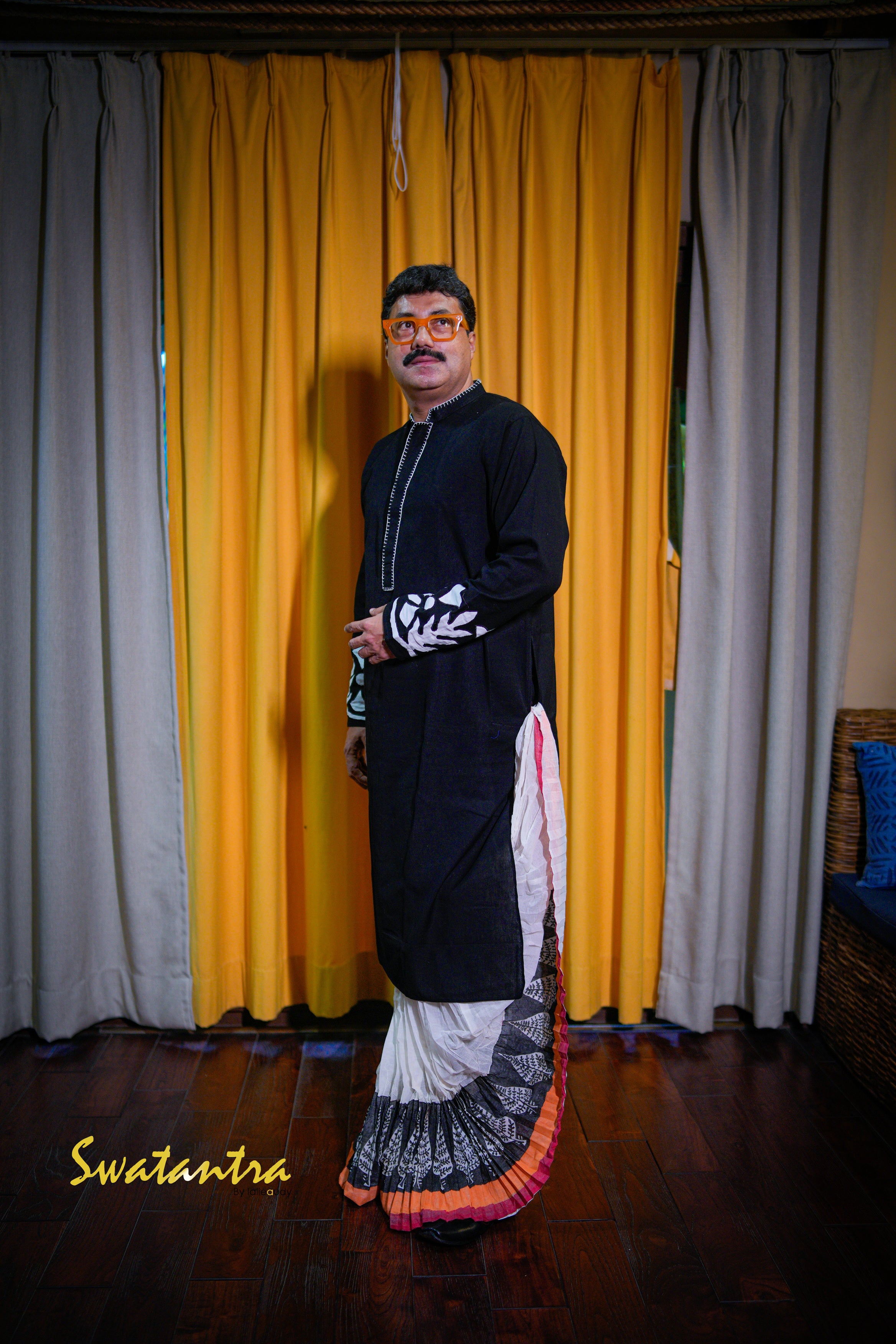 GK BLACK APPLIQUE ANJAN - KURTA