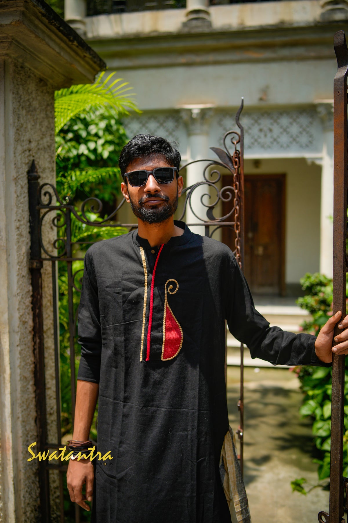 GK BLACK JUTE ARYAK KURTA