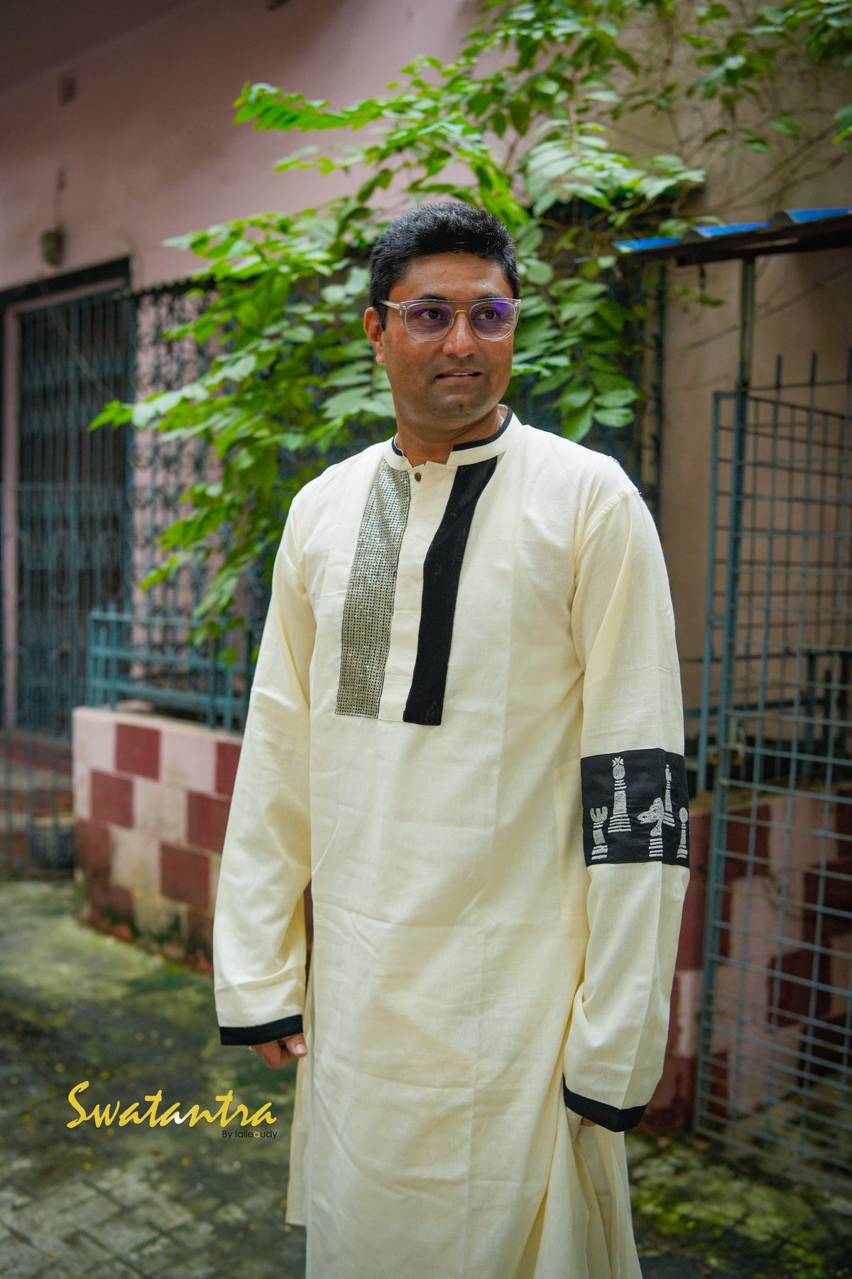 GK OFFWHITE-BLACK RANADEB KURTA