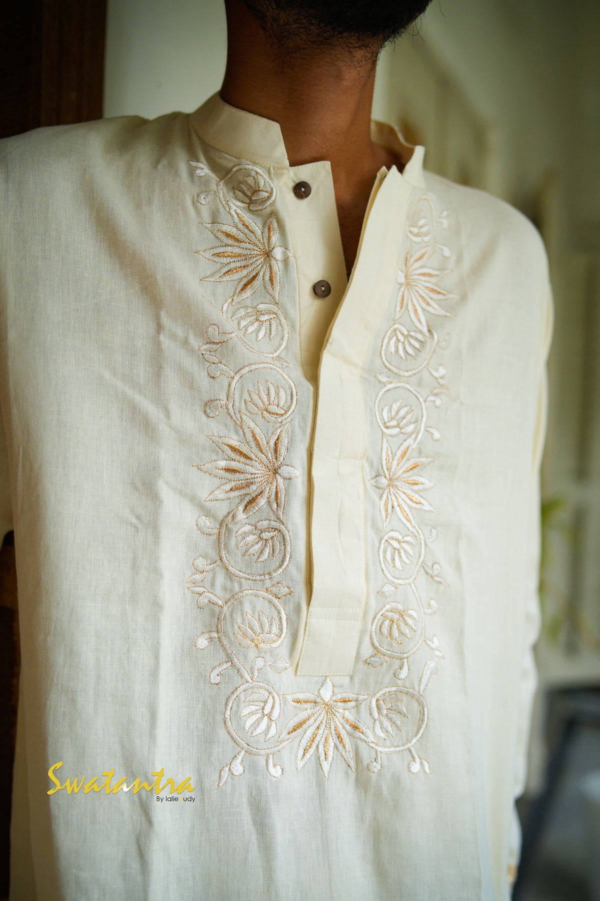 GK OFFWHITE ARYAK KURTA