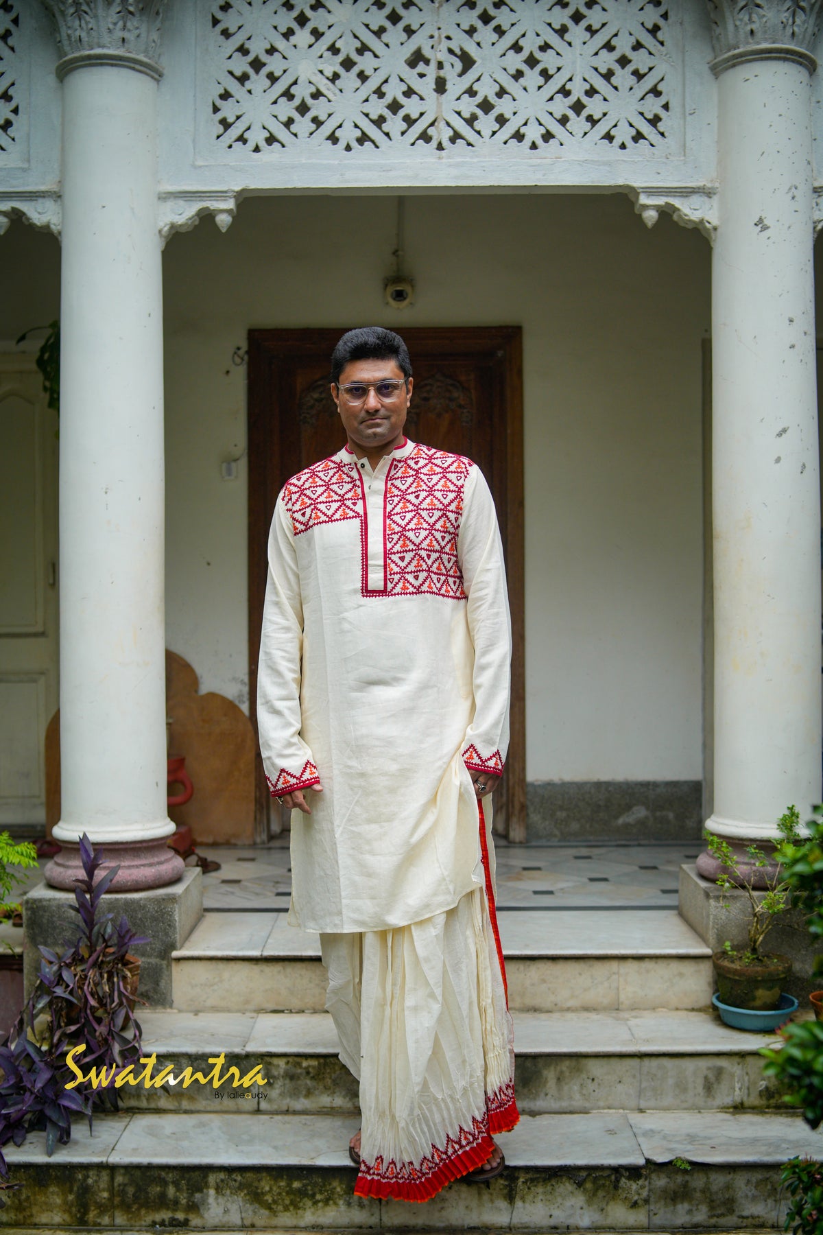GK OFFWHITE RED GUJRATI RANADEB DHOTI