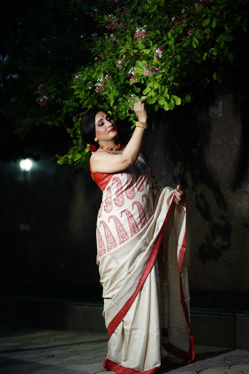 SAREE TUSSER AND RED PAISLEY ADITI