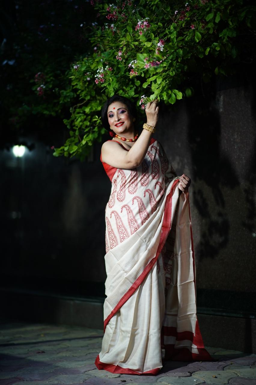 SAREE TUSSER AND RED PAISLEY ADITI